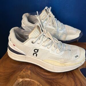 Women’s On Cloud The Roger Pro White & Black Clay Court Tennis Shoe Size 9